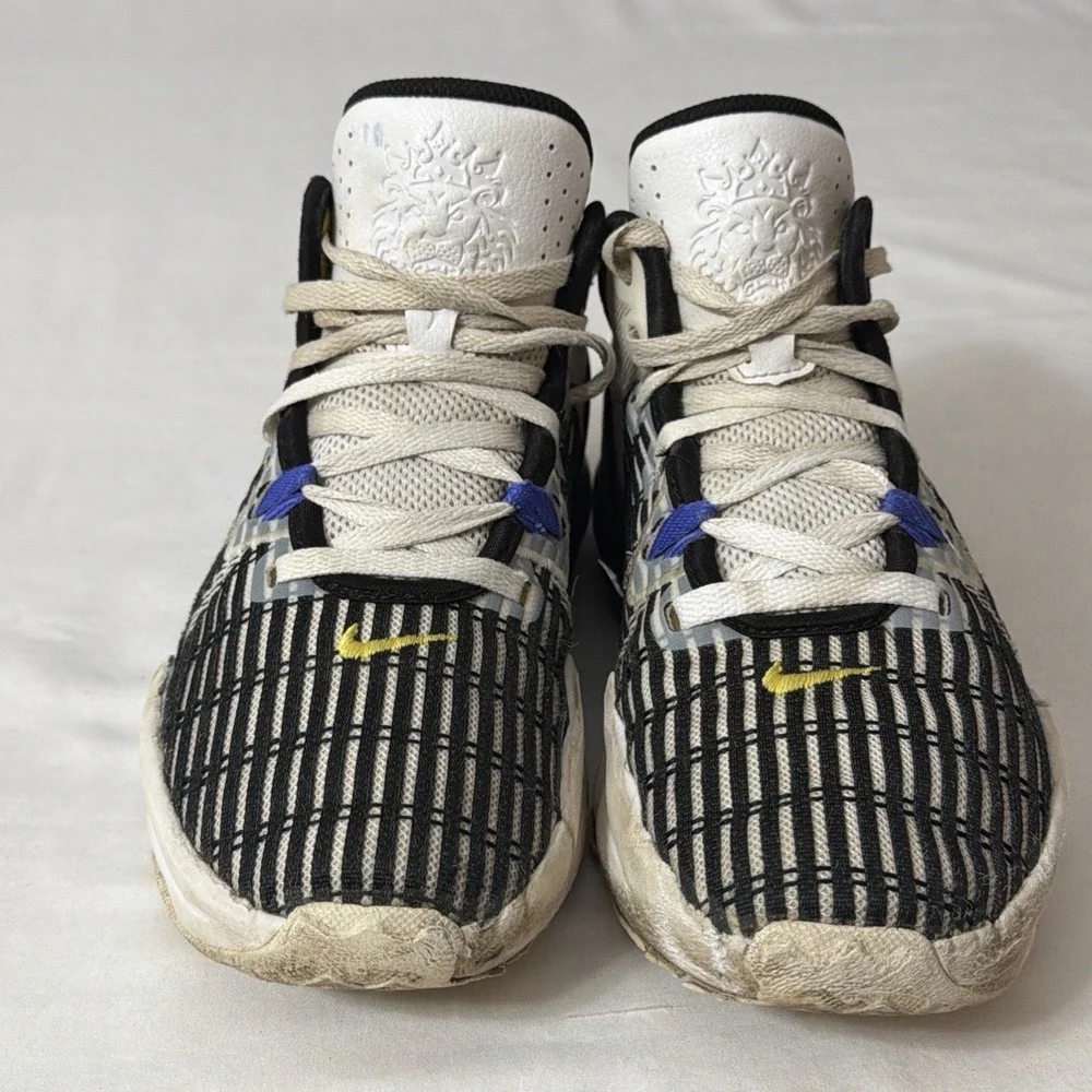 Nike LeBron Witness 6 'White Persian Violet' Men's Basketball CZ4052-100‎ Size 7